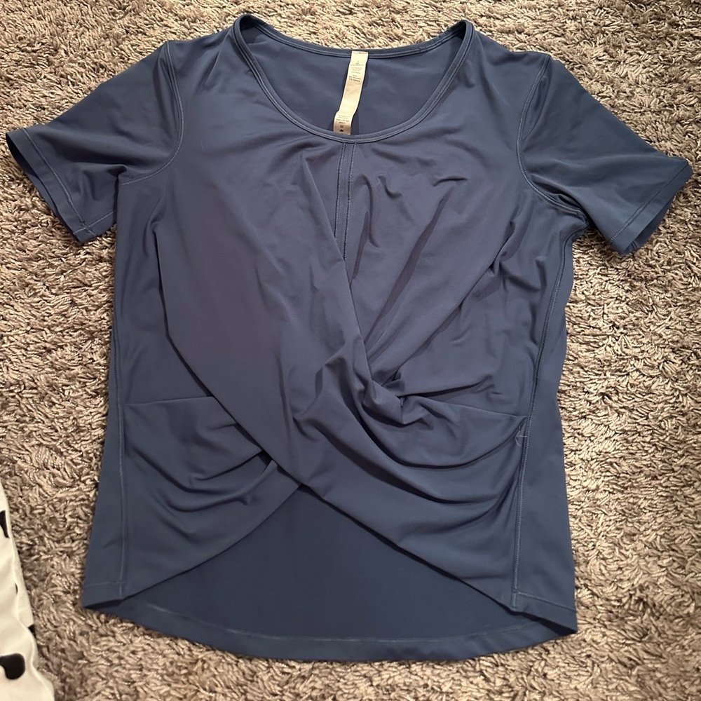 Cropped crossover lululemon shirt.